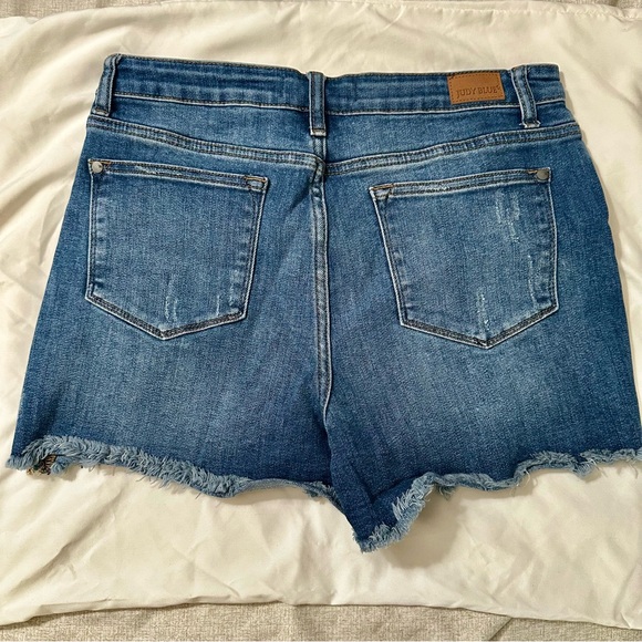 Judy Blue Distressed Blue Jean Shorts with Floral Print Patches - Picture 4 of 6